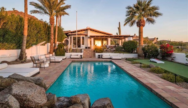 NEW! The Camelback Casa - Hiking, Views & more!