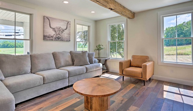 New! Updated Hudson Valley Farmhouse near Legoland and more