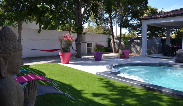 New villa standing 8/9 pers. 3 bd 2 bath private pool near sea and beaches