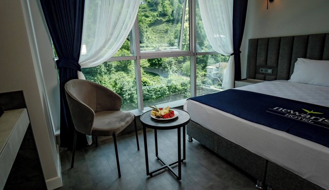 Newarise Hotel
