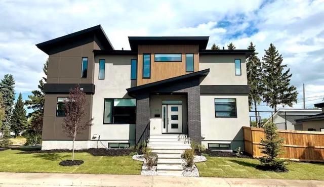 ★New★Bright Modern Home★King Bed★Fireplace✔Clean!