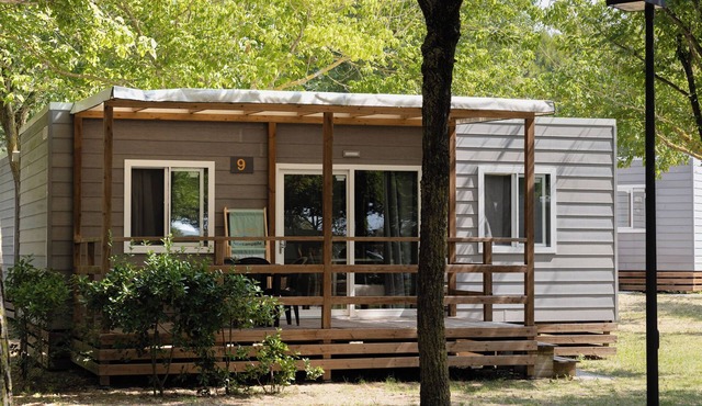 Newcampsite Beachside Getaway: 2 Bedroom 2 bathroom Mobile Home in Ca'Savio