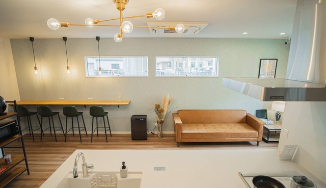 Newly built in May 2022. Excellent access to Kansai Airport. We provide a clean and comfortable stay.