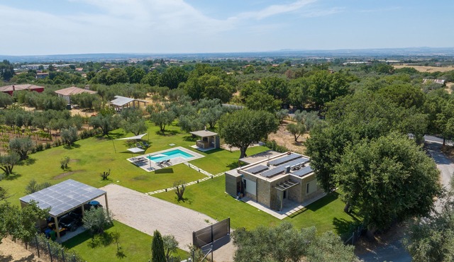 Newly built villa with swimming pool, just 5 minutes from the center of Viterbo.
