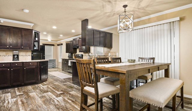 Newly Constructed, Single Level, Open Layout, Walk to Sandy River, 17 Miles to Government Camp