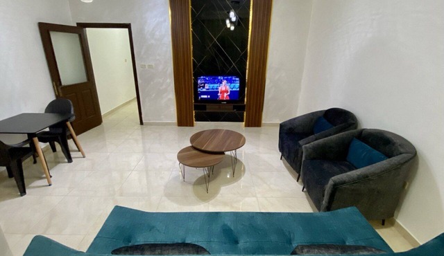 Newly furnished apartment with private entrance.
