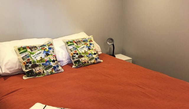 Newly refurbished BnB right in the heart of Matamata…the home of HOBBITON.