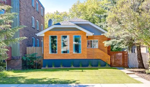 Newly Renovated 2 BDRM Near DT & River w/Parking