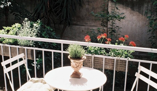 Newly Renovated Apartment in a Lush Green Neighborhood in Central Athens