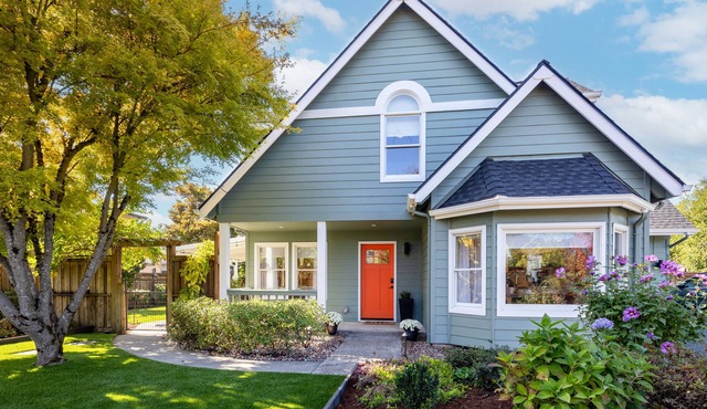 Newly renovated, centrally located home with private gate, RV parking & Hot Tub