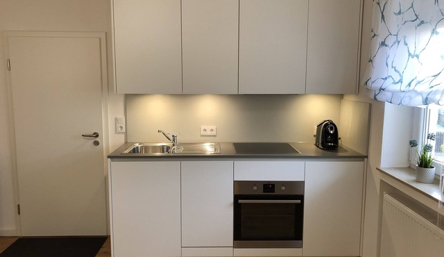 Newly renovated, modern vacation apartment 3