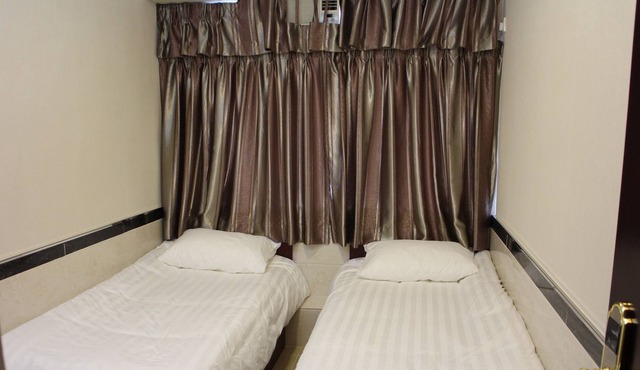 Newly renovated studio Sunhing 5