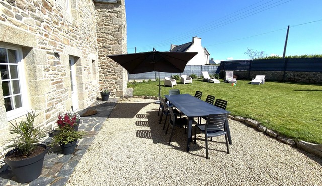 Newly renovated typical Breton vacation home close to the sea