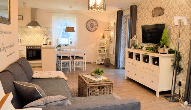 Newly renovated vacation apartment on the edge of the forest