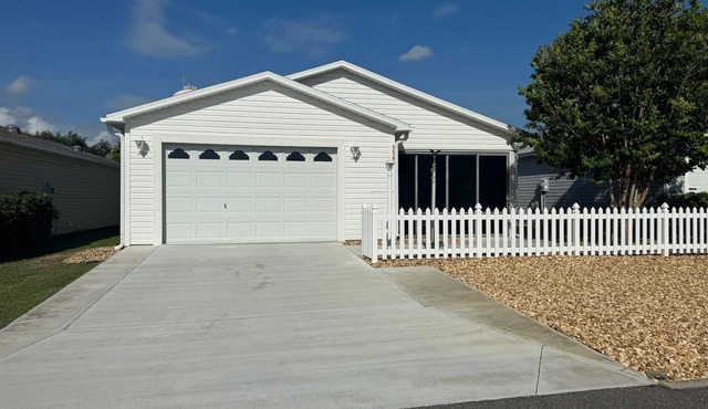 Newly Updated Retreat - Village of Duval - Golf Cart, Patio, & Modern Comfort