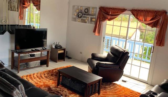 Newly Renovated Home 3BR/2BA All Bells and Whistles