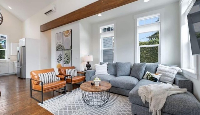 Next to Park, Soaring Ceilings, Remodeled 2 BR