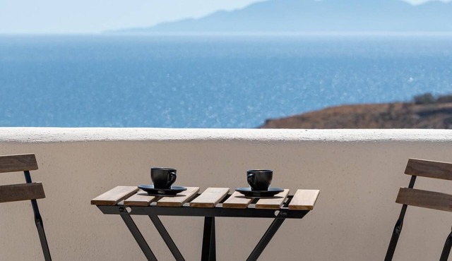 NG Thea Sea View Holiday Home