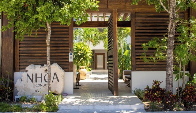 NHOA 111C Lux 1BRPool access Aldea Zama