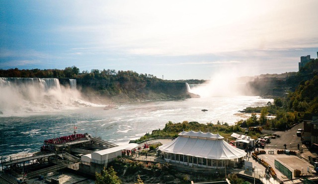Niagara Falls Small-Group Day Tour from Toronto