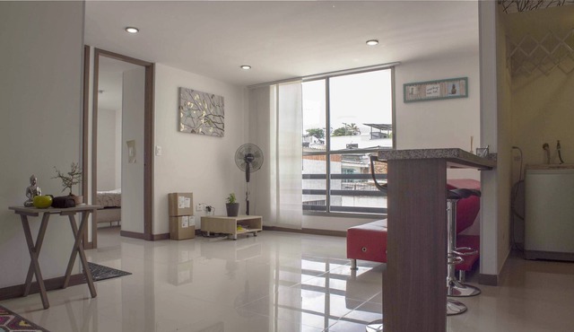 Nice 2 Br/apt / 1 Bathroom accommodates 3-4 people