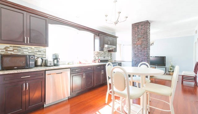 Nice 3 Bedroom Home Perfect for Access to Central Boston and Cambridge