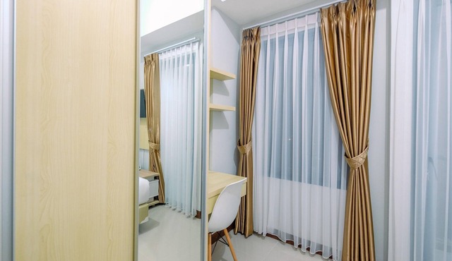 Nice And Elegant 1Br At Royal Heights Apartment