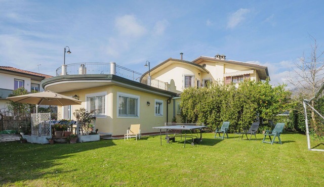 Nice apartment for 4 people with A/C, WIFI, TV and patio