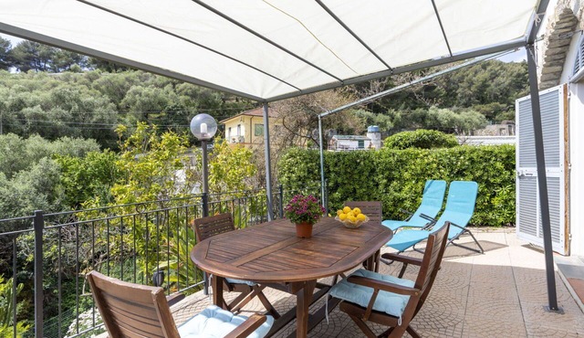 Nice apartment for 4 guests with pool, WIFI, TV, terrace and panoramic view