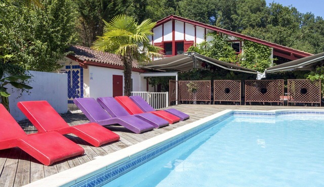 Nice apartment for 6 people with pool, WIFI, TV, terrace and pets allowed