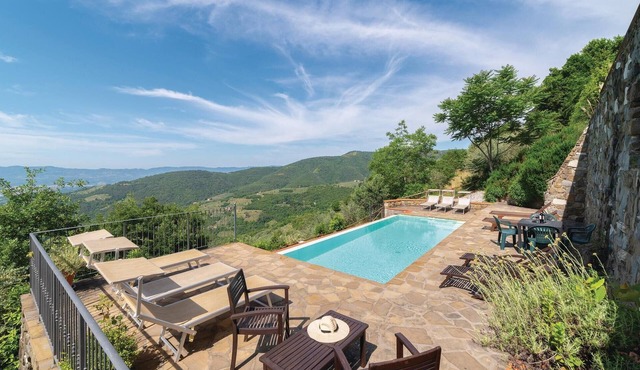 Nice apartment in Loro Ciuffenna AR