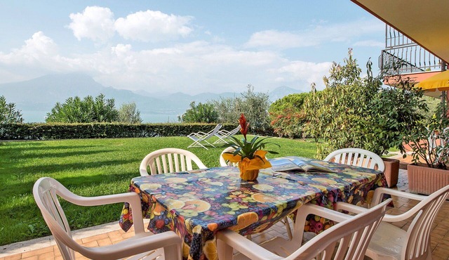 Nice apartment for 5 people with A/C, pool, WIFI, TV and terrace