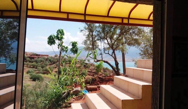 Nice apartment by the lake 4579