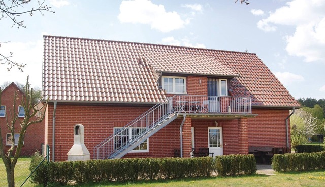 Nice apartment in Mirow OT Qualzow