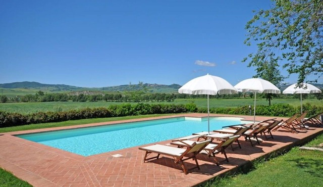Nice apartment for 5 people with pool, WIFI, TV and panoramic view, close to Montepulciano