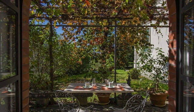 Nice apartment for 2 guests with private pool, TV, patio and pets allowed