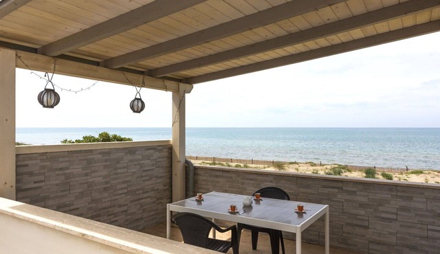 Nice apartment for 3 guests with A/C, TV and terrace
