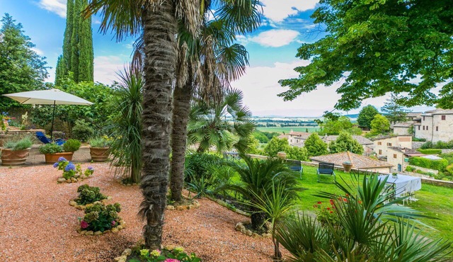Nice apartment for 3 people with WIFI, TV, patio, pets allowed and panoramic view