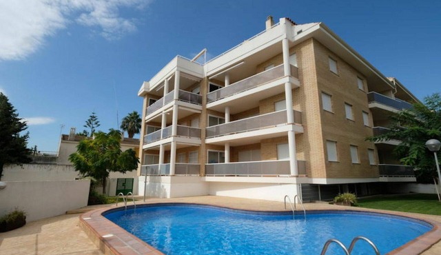 Nice apartment for 4 people with pool, WIFI, TV and balcony