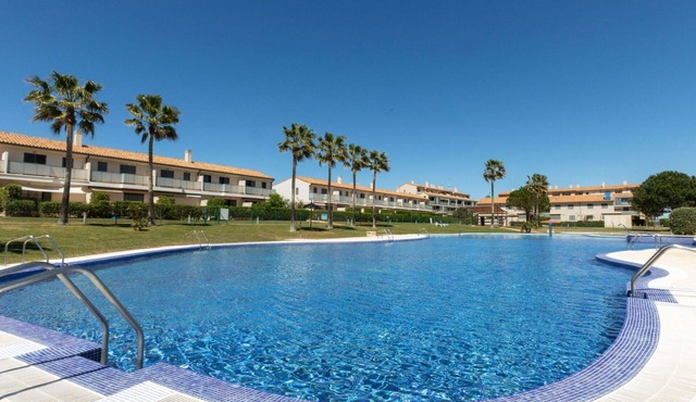 Nice apartment for 4 guests with pool, A/C, WIFI, TV, terrace and pets allowed