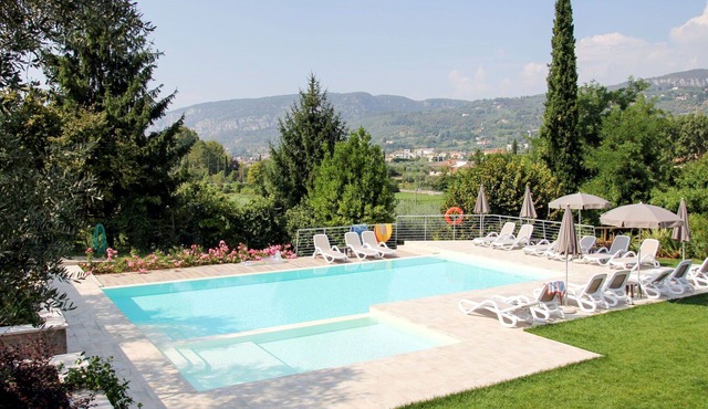 Nice apartment for 4 guests with WIFI, pool, A/C, TV, terrace and parking
