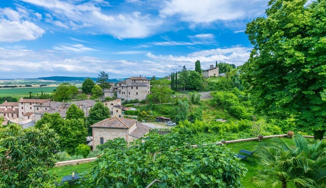 Nice apartment for 4 guests with WIFI, TV, patio, pets allowed and panoramic view