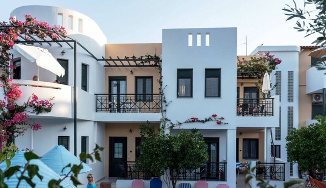 Nice apartment for 5 people with pool, WIFI, A/C, hot tub, TV, terrace and parking