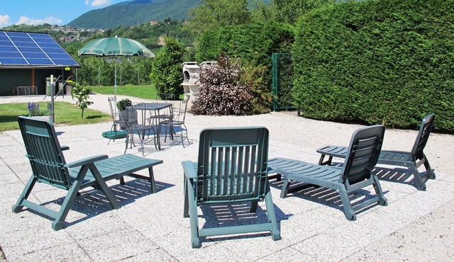 Nice apartment for 5 guests with TV, patio and parking