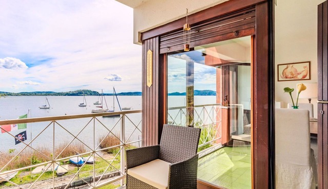 Nice apartment for 5 people with pool, WIFI, TV, balcony and pets allowed