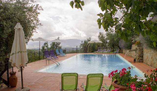 Nice apartment for 5 people with pool, WIFI and TV