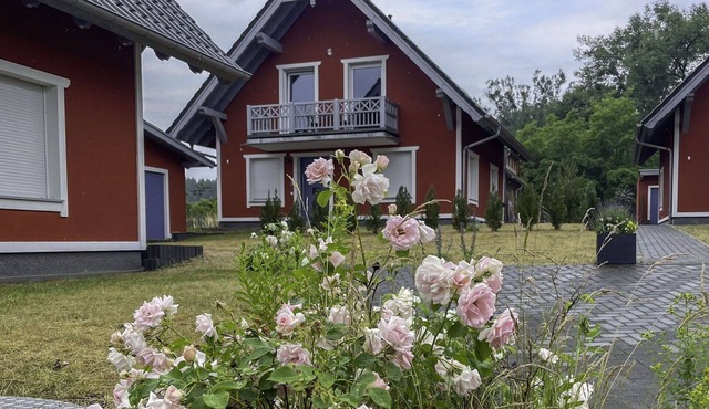 Nice apartment for 6 guests with WIFI, TV, terrace, pets allowed and parking