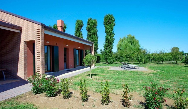 Nice apartment for 6 guests with WIFI, A/C and TV