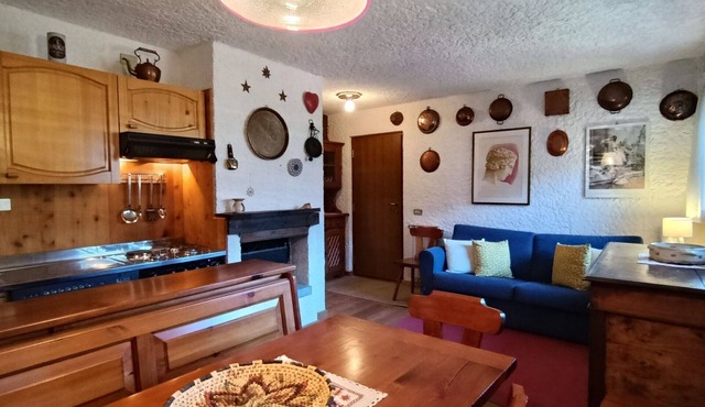 Nice apartment for 6 people with WIFI, TV and patio