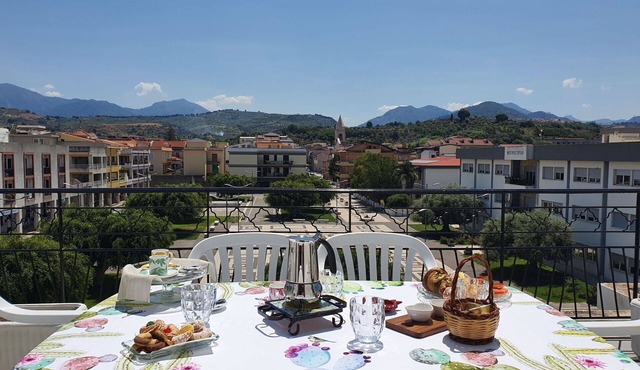 Nice apartment for 8 guests with WIFI, A/C, TV and terrace